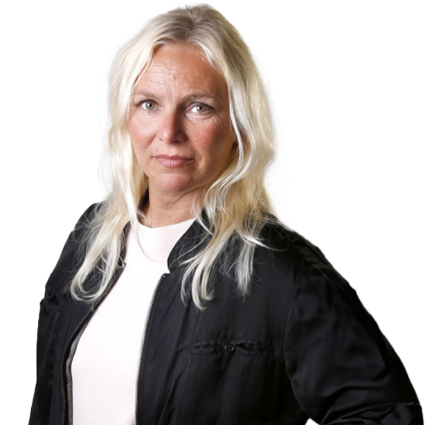 Bildet kan inneholde: mote, blond, øyenvippe, lagdelt hår, trinnskjæring.