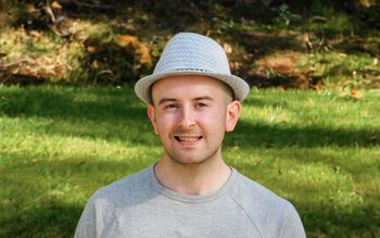 Clothing ,Head ,Plant ,Hat ,Sun hat.