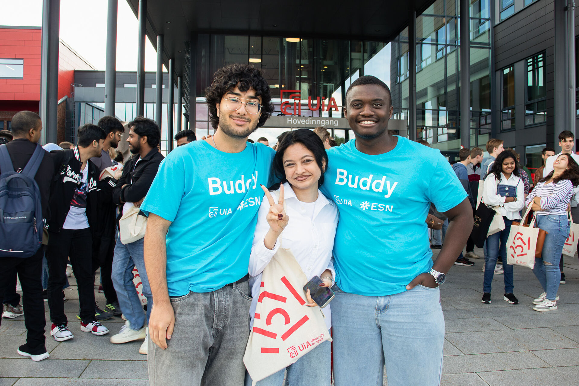 Two ESN buddies and one of the Global Lounge interns at UiA