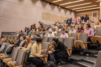 Chair ,Interaction ,Suit ,Crowd ,Event.