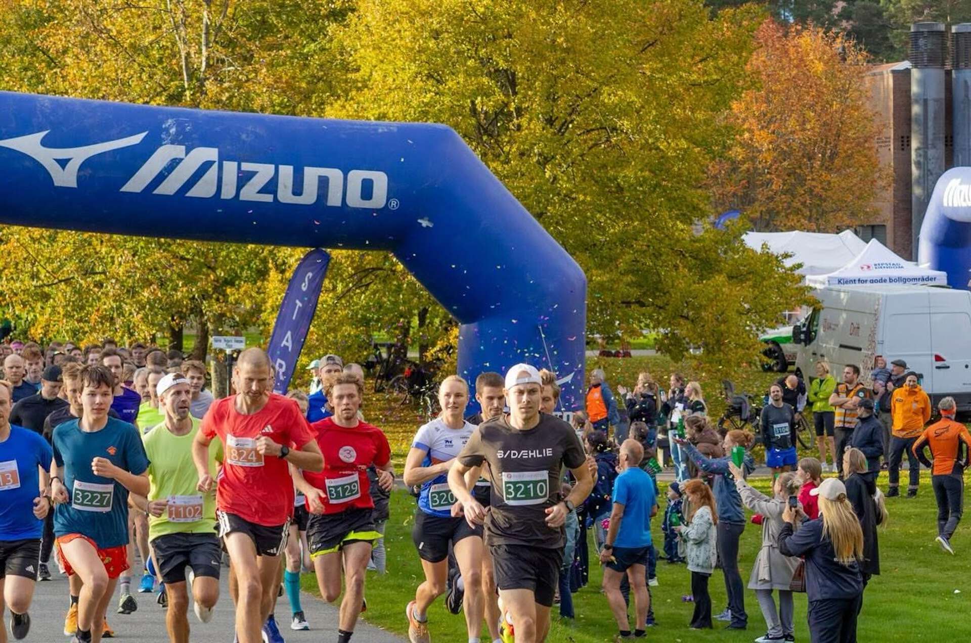 Illustration photo of people running, taken from an earlier UiA Run