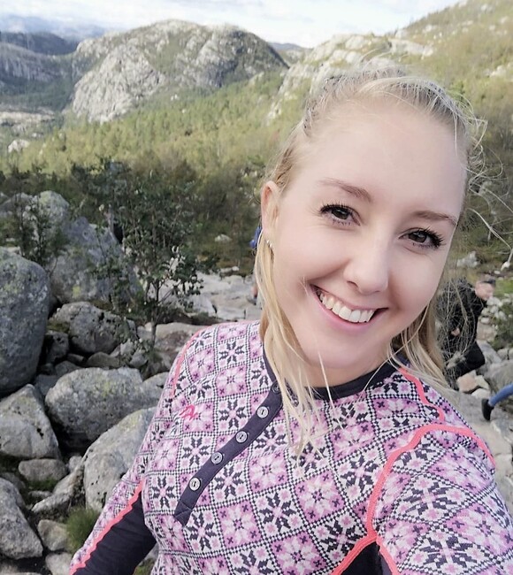 Bilde av forsker i naturen