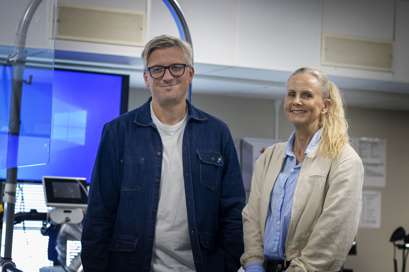 Bildet viser Bjørge Herman Hansen og Hilde Lohne-Seiler. 