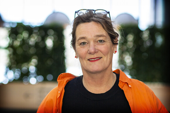 The picture shows Professor Randi Eikeland.