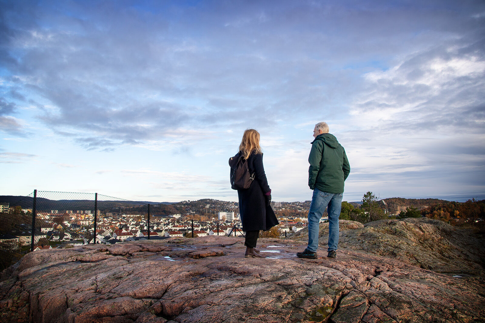 Bildet viser forskerne på Trollkjerringheia.