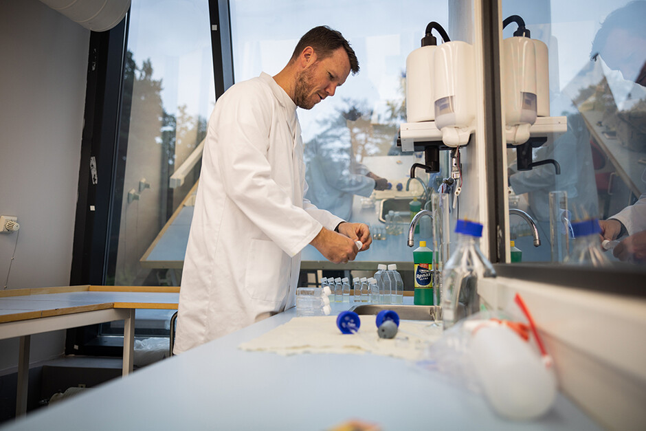 Photo of the researcher in the laboratory