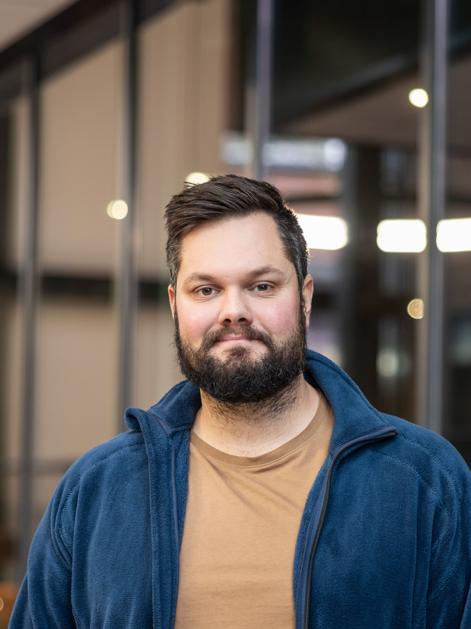 Foto av matteforskar Kristoffer Heggelund.