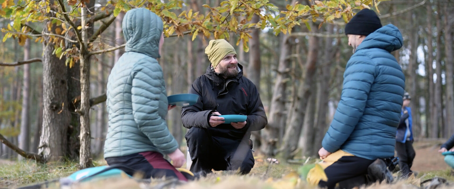 familie ute på tur