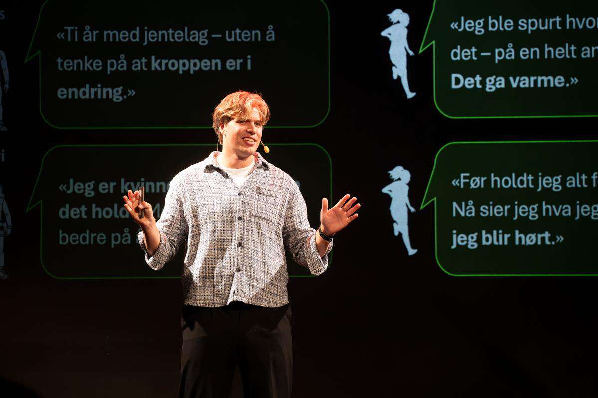 Bilde av Ådne på scenen