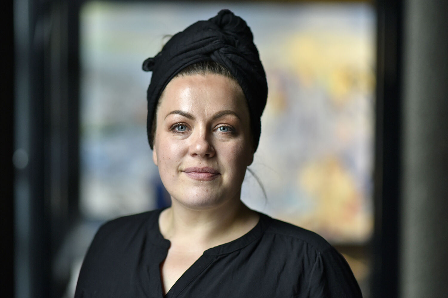 Bildet kan inneholde: person, hake, kinn, øyenbryn, lepper.