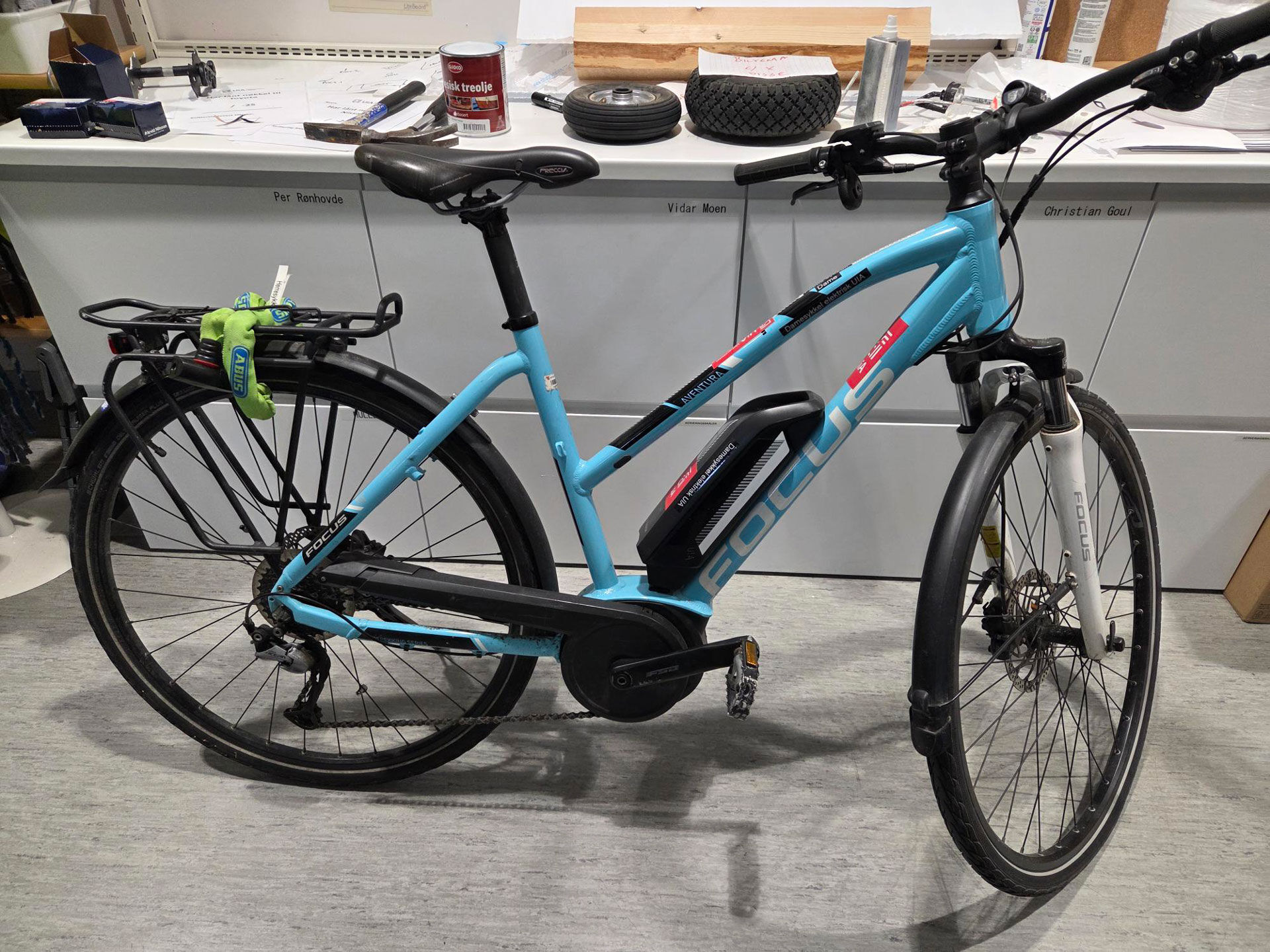 Photo of a blue e-bike for women