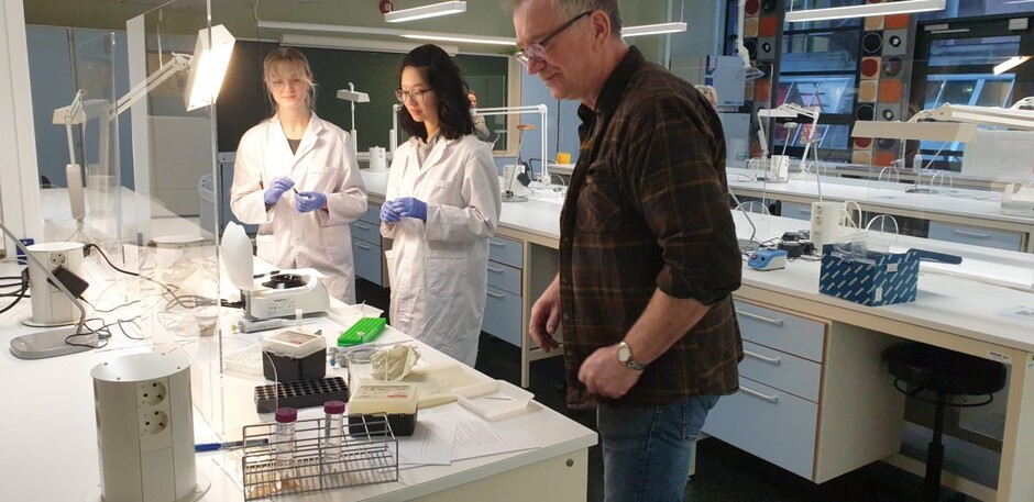 tre stk på lab