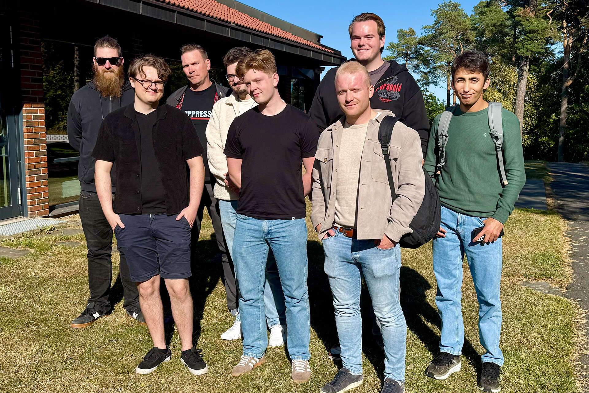 Mannlige sykepleiestudenter fra årets kull på Campus Grimstad møttes til pizzatreff – det første tiltaket i satsingen Menn i sykepleie UiA.