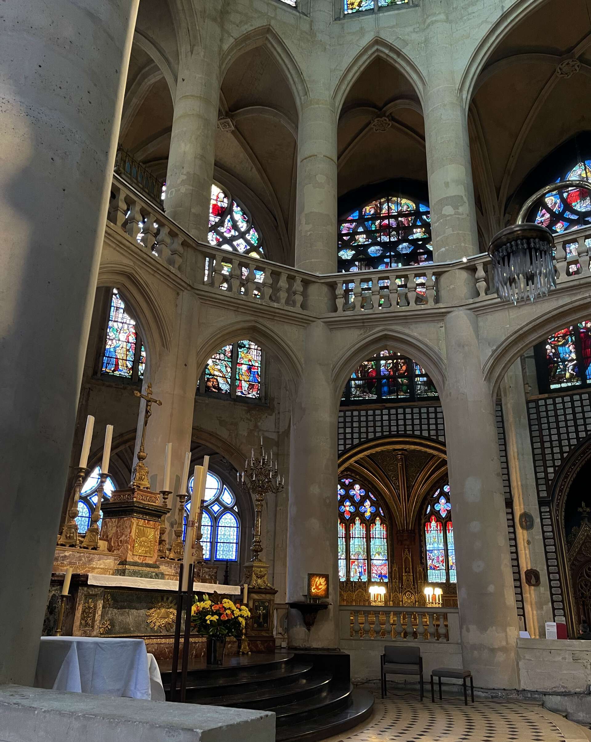Bildet kan inneholde: buen, sted for tilbedelse, kirke, hellige steder, middelalderarkitektur.