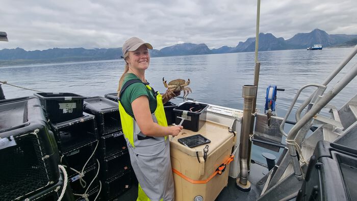 Foto av Johanna Marcussen ombord på forskningsfartøy