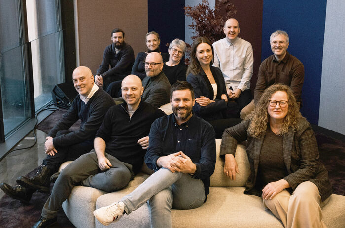 Bilde av en gruppe mennesker sammen