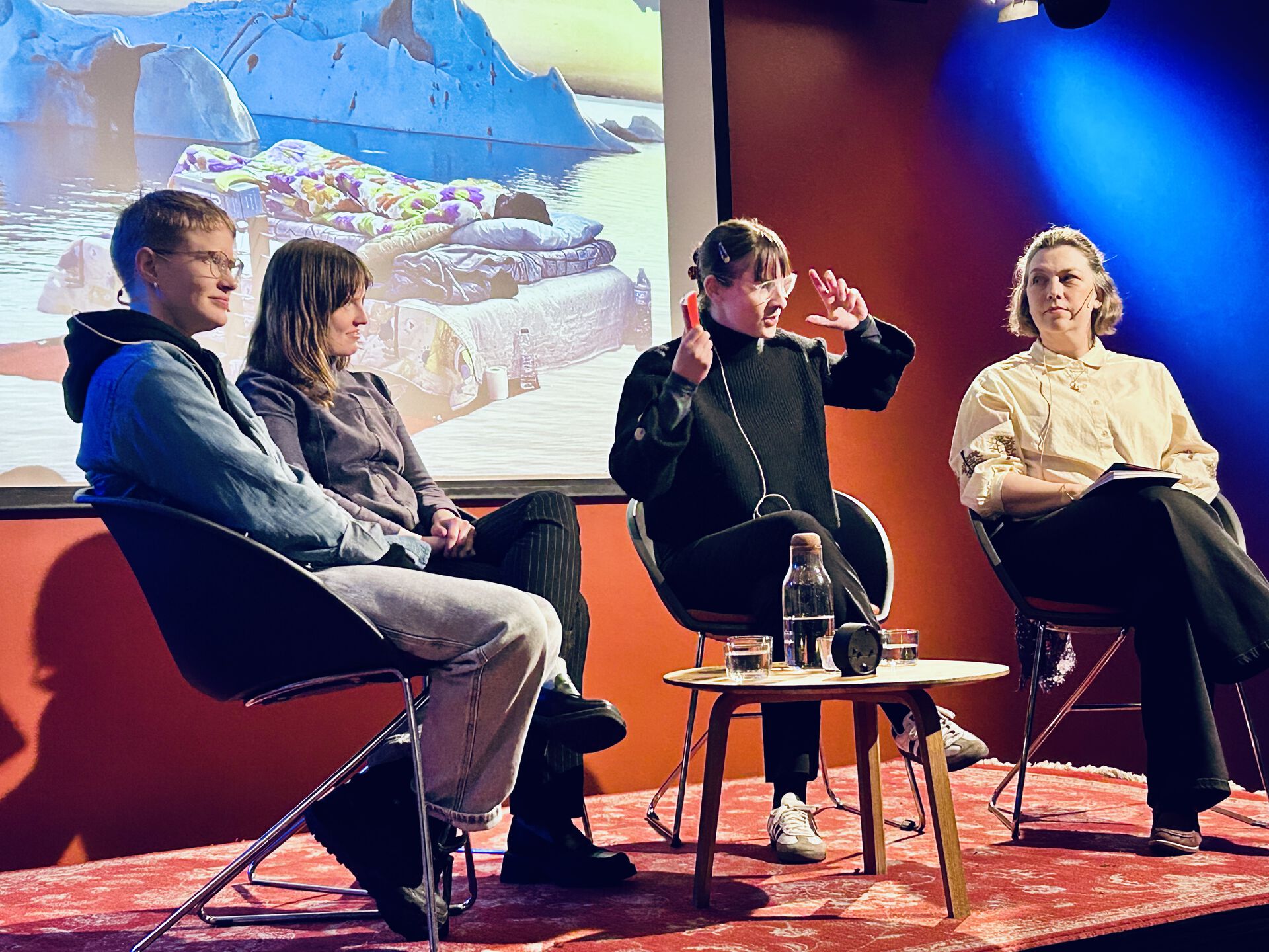 Engasjert panelsamtale