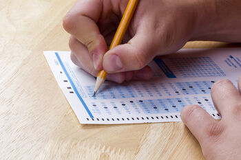 kontorrekvisita ,kontorutstyr ,finger ,skriveredskap ,papir.