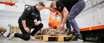 oransje ,bildesign ,arbeidstøy ,engineering ,maskin.