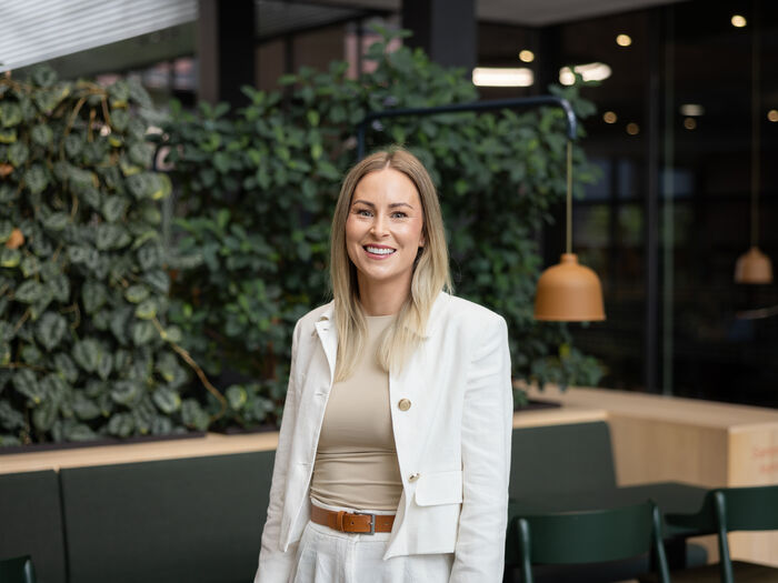 Bilde av Marit på campus