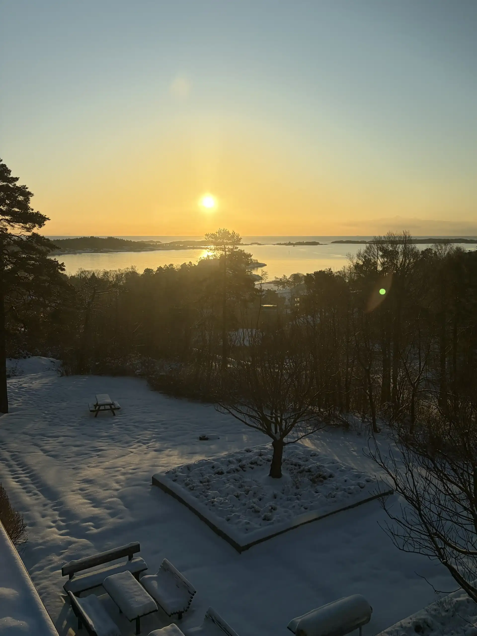 Bildet kan inneholde: himmel, natur, horisont, skumring, etterglød.