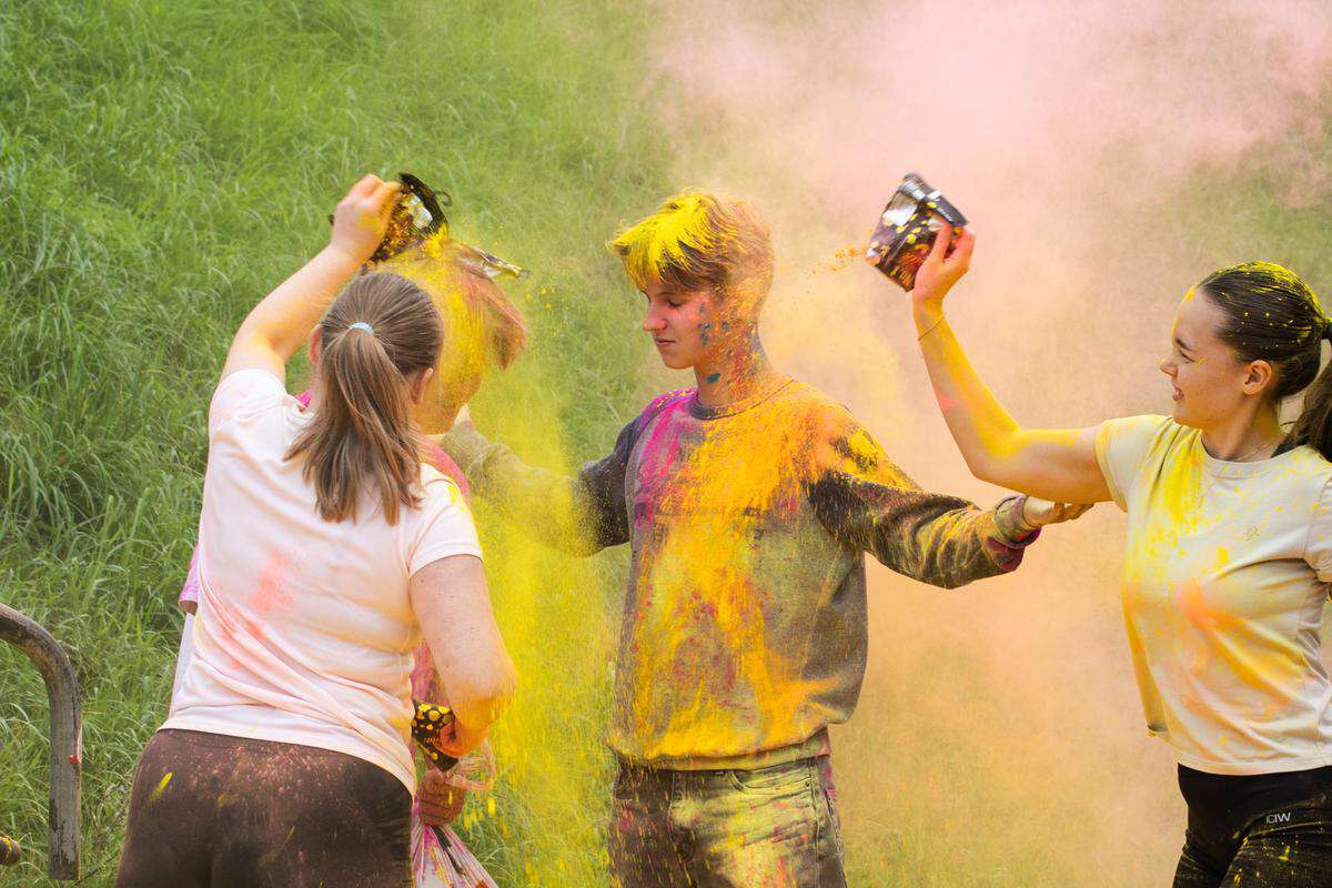 Bildet kan inneholde: lykke, sommer, moro, smil, rekreasjon.