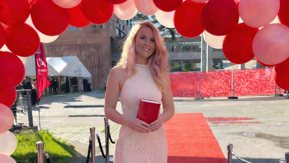 Bilde av Gry på masteravslutningen