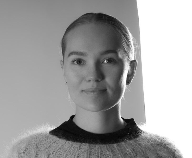 Bildet kan inneholde: person, ansikt, panne, hår, hode.