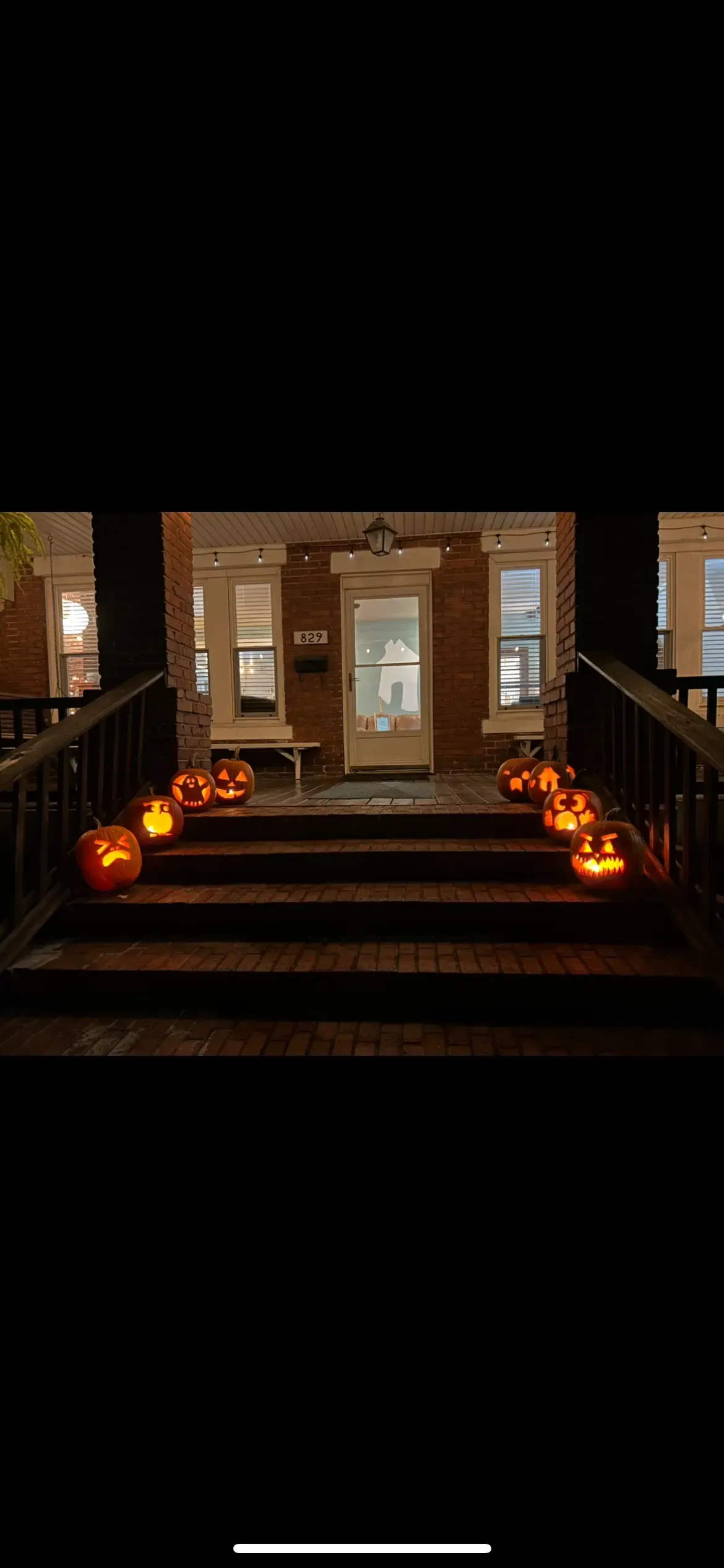 Bildet kan inneholde: oransje, jack-o'-lanterne, gresskar, squash, natt.
